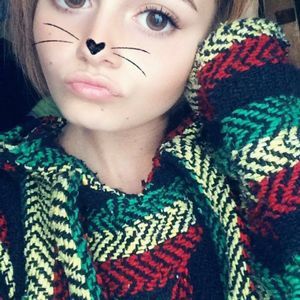 Meet your Posher, Michaela